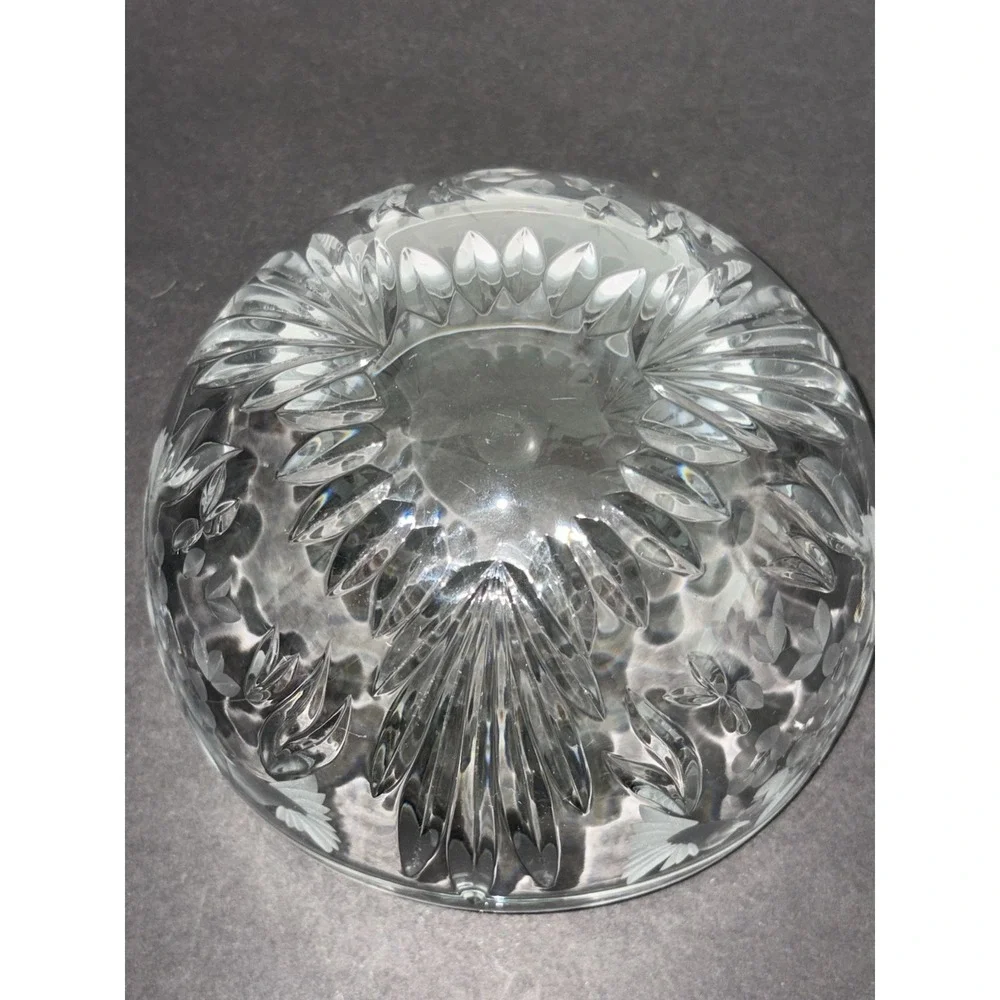 Mikasa Clear Crystal Beautiful Scalloped Hummingbird Bowl‎ 6x3